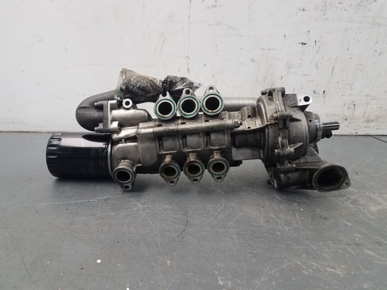 2017 Ferrari GTC4 Lusso F140 EB V12 6.3L Oil / Water Pump #5020