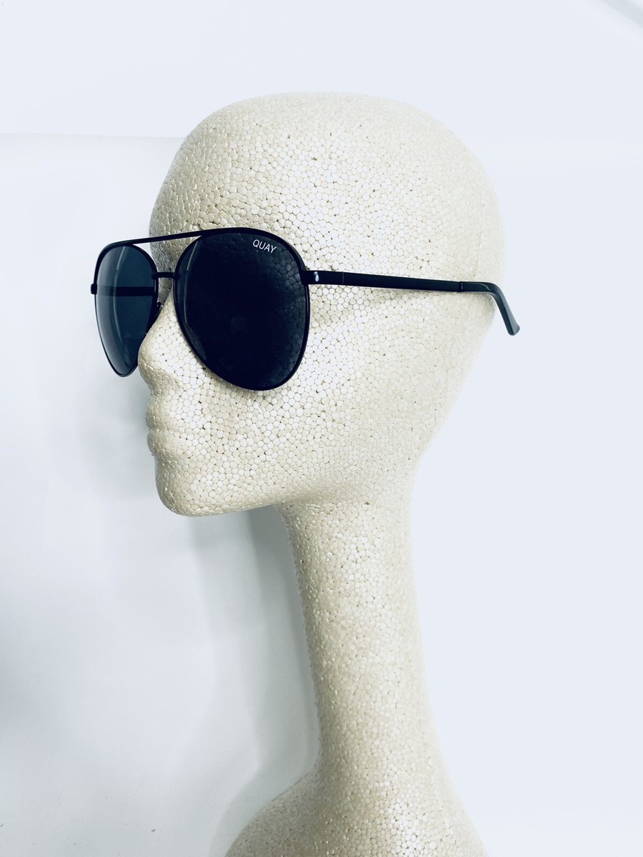 Quay Australia Vivienne 111 Sunglasses Quay 236407 Womens Vivienne 111 Classic 100% UV Pilot  main image 3