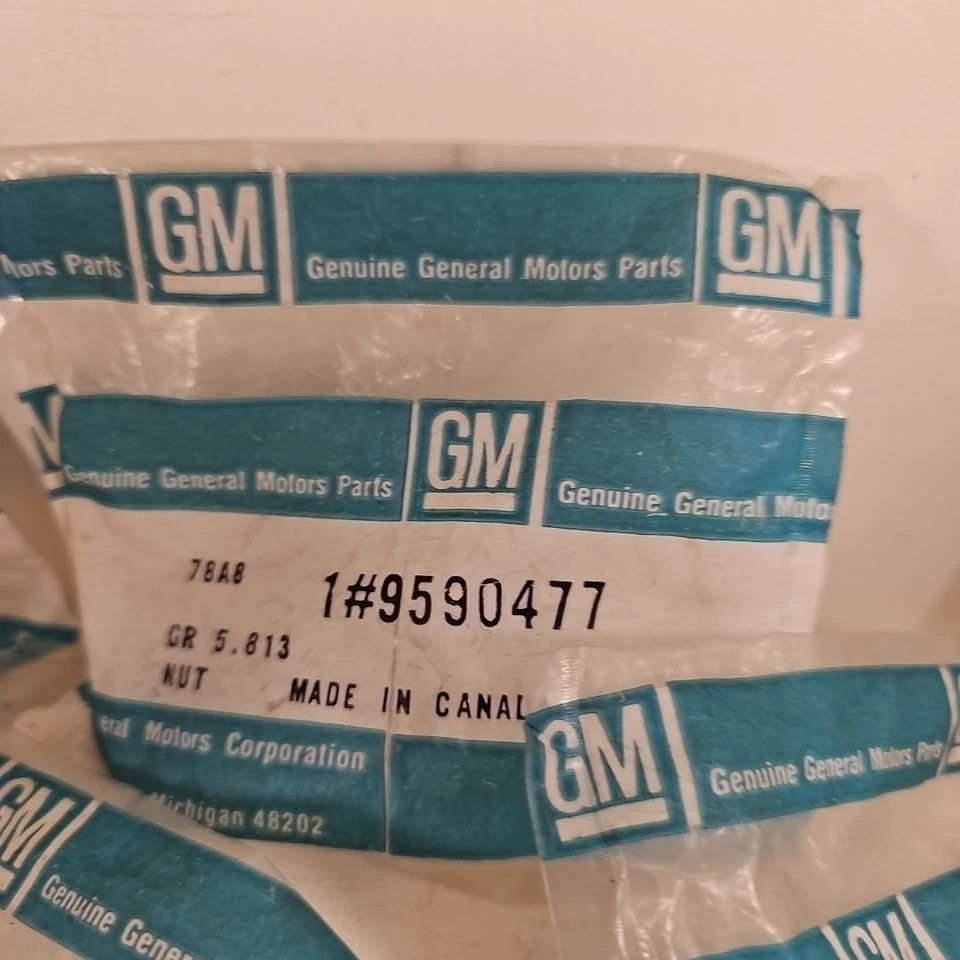 Lote de 8 tuercas originales GM 9590477 en paquetes sellados NOS OEM Foto 4 de 4