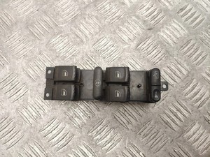 VW GOLF IV 1J1 Fensterheber Schalter Vorne links 1J4959857B 1.90 22300529