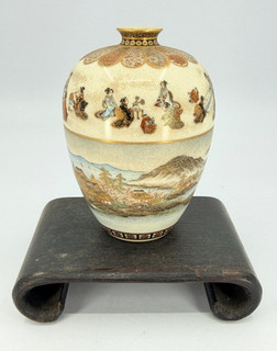 Antique Japanese Satsuma Ware Meiji Period Miniature Vase Signed Yabu Meizan