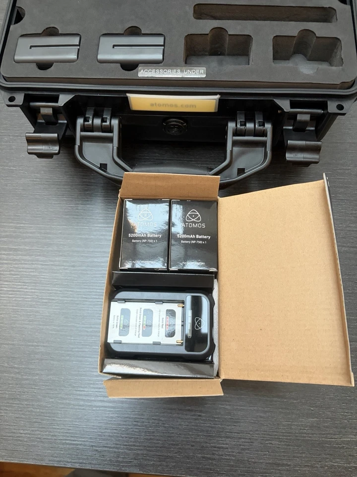 Monitor de Grabación Atomos Ninja Flame 7 4k HDR - Estuche Rígido Accesorio y Kit de Alimentación Foto 3 de 4