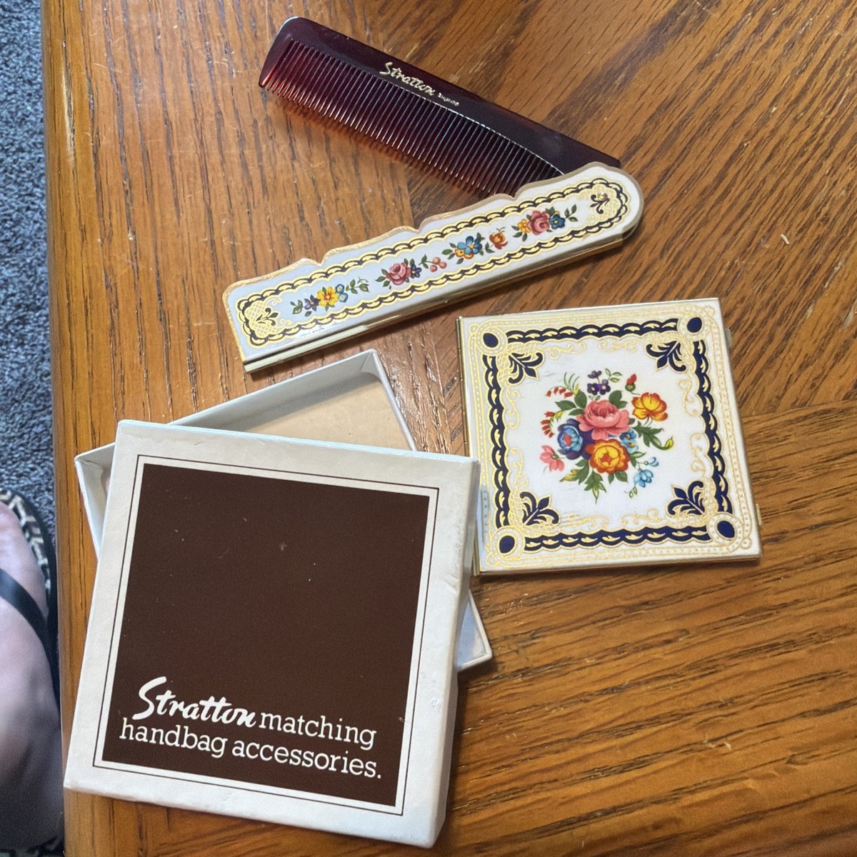 Stratton Vintage Matching Handbag Accessories Folding Comb And Compact Mirror