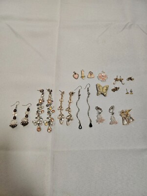 Random Jewelry Lot Colorful Pinks 10 Earrings 5 Charms | eBay