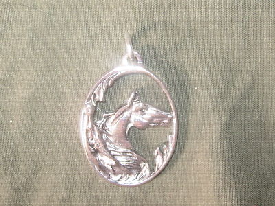 New USA 25mm Antique Silver Oval Horse Head Fantasy Pendant Charm Necklace