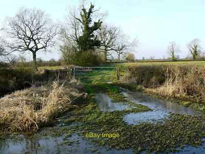 Photo 6x4 Bridleway from Newth's Lane, near Purton Stoke The bridleway le c2010