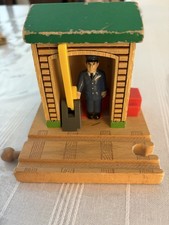 Thomas And Friends - Sodor Wooden Crossing Guard
