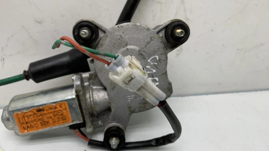 Leve vitre electrique avant droit SUZUKI WAGON-R PHASE 2 83401-83E11 - Photo 2/3