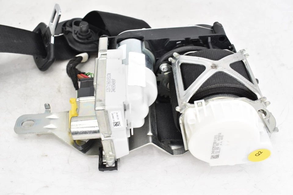 ♻️ Cinturón de seguridad delantero izquierdo negro mercedes x166 gl450 gls550 13-19 Foto 4 de 4