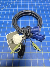 IOGEAR GCS632U 2-Port Compact USB KVM Switch with 6' Cable USED