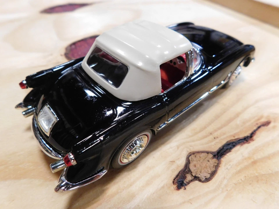 Zora Arkus-Duntov Authorized Collection 1/32 Scale 1952 Chevrolet Corvette Black - Image 3 of 4
