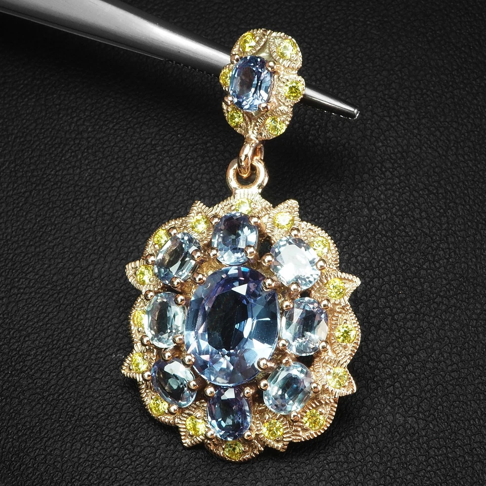 Colgante hecho a mano de plata de ley 925 de 4,60 quilates con cambio de color clásico Foto 3 de 4