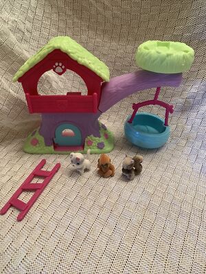 Vintage 2008 Puppy in my Pocket Treehouse Playset House Set 3 Animals