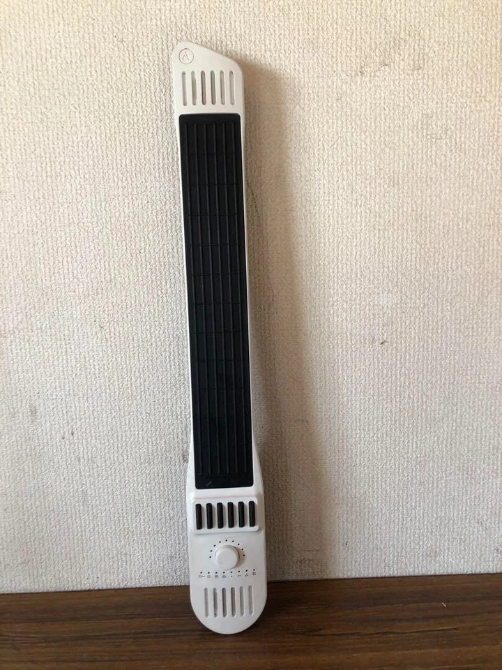 Artiphon INSTRUMENT 1 Guitar-type MIDI MPE String Controller Color White Used - Image 4 of 4