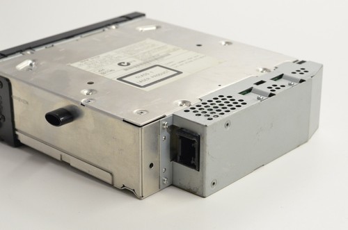 BMW CD Changer 6 Disc E70 E71 E89 GENUINE OEM 9177118 - Picture 2 of 3