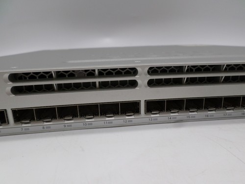 Cisco Catalyst 3850 Switch WS-C3850-24S-E V03 w/ 2 x Power Supplies - Photo 5/17