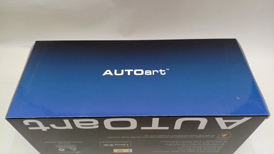 Modellino Lamborghini Aventador AutoArt 1/18 Mini Car Collection - Immagine 4 di 4