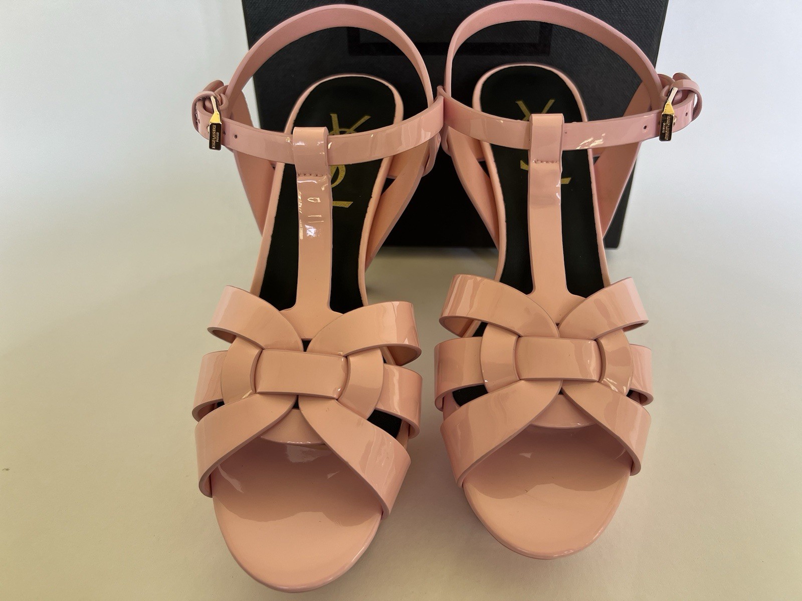 Sandali stiletto $2.900 YSL Saint Laurent omaggio rosa vernice pelle 35 nuovi con scatola NUOVI