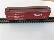 Micro-Trains Swift Refrigerator Line Box Car SRL 5199 N Scale Trains