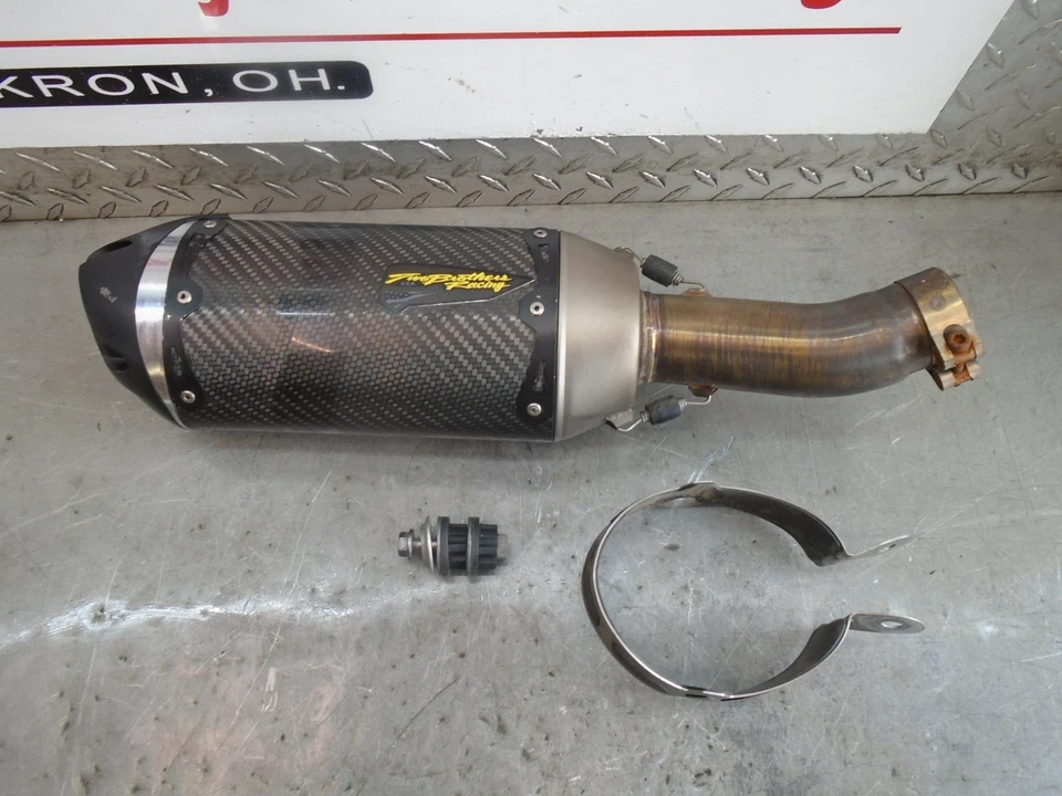 2013 13-16 TRIUMPH STREET TRIPLE 675 ДВА БРАТА ГОНКИ УГЛЕРОДА СКОЛЬЖЕНИЯ НА - Изображение 3 из 4