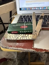 case xx 2005 zebra print trapper with box