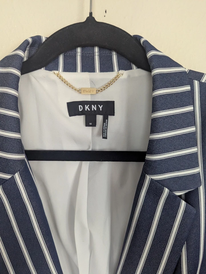 Blazer DKNY Azul y Blanco Rayas Sencillo Nuevo con Etiquetas Talla 14 Foto 3 de 4