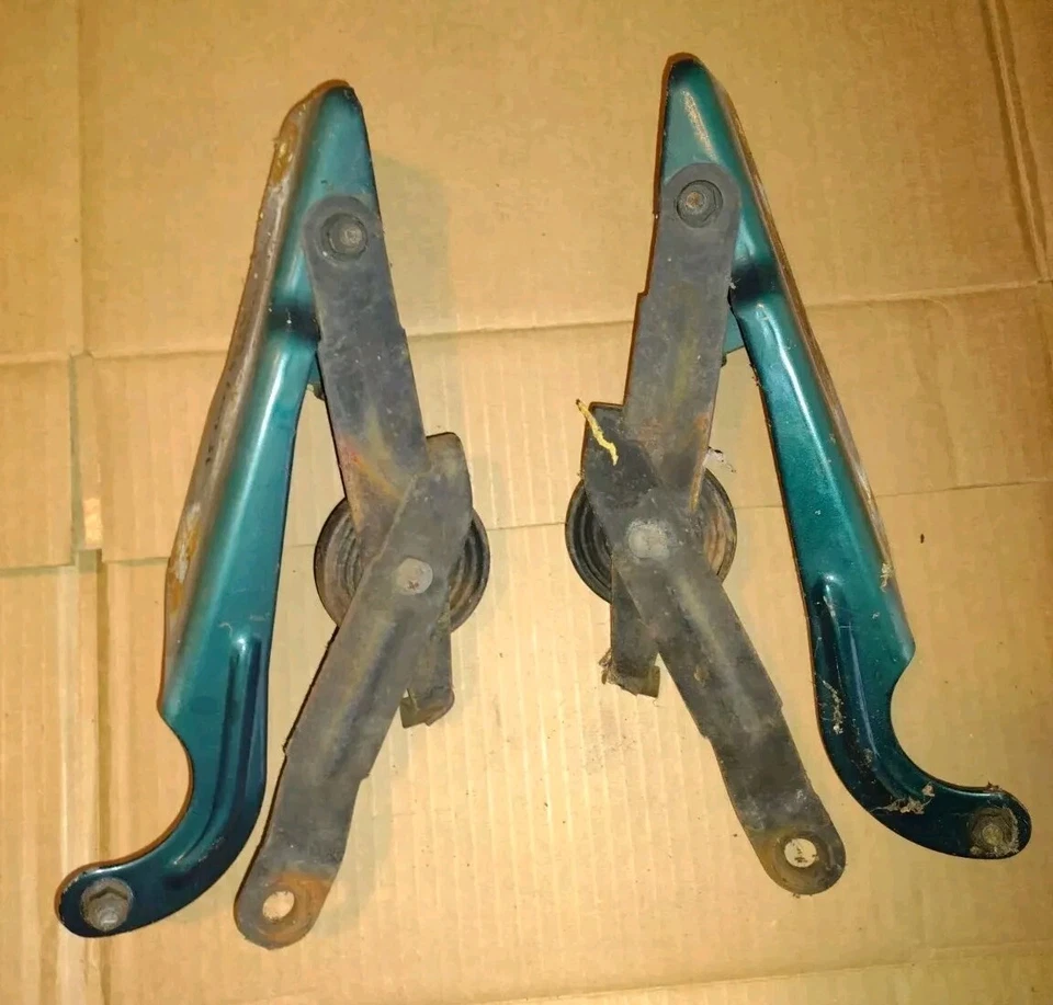 88-94-98 Chevy GMC C/K1500 C/K2500 Silverado Suburban Blazer Capucha Bisagras Par Foto 3 de 3