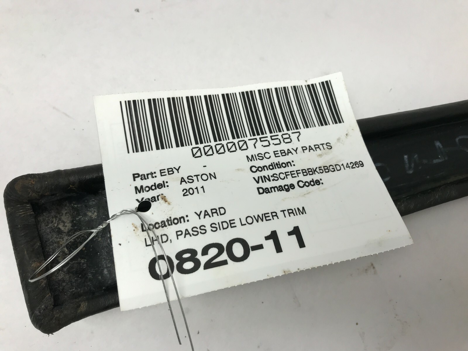 07-16 ASTON MARTIN V8 VANTAGE DASH TRIM PIECE LEFT DRIVER SIDE LOWER KNEE 
