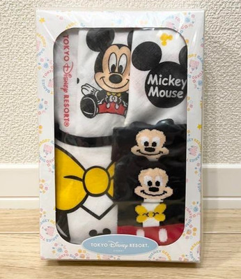 Tokyo Disney Resort Baby Gift Set Bib, Socks, 3 Gauze Towels Mickey Mouse