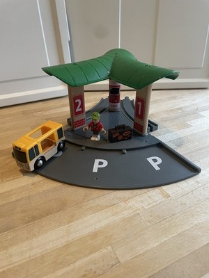 BRIO 33427 Bus & Bahnhof für Holzeisenbahn Brio Thomas ELC