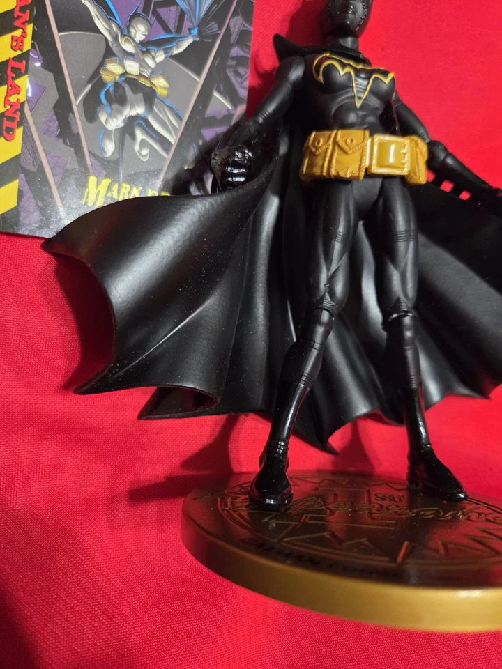 🟡 DC Direct | Serie Primera Aparición | Figura Batgirl Cassandra Cain | Batman Foto 2 de 4
