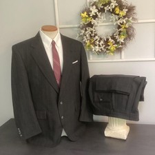 JOS A BANK EXECUTIVE COLL 2 Btn 100 WOOL 2pc SUIT 42R 34X31 CHAR GRAY STRIPED