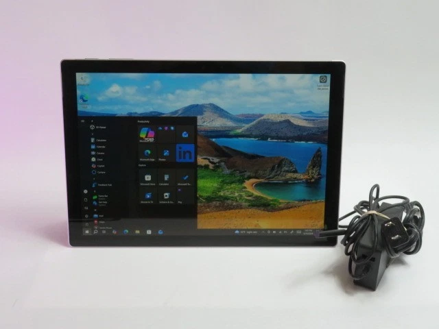Microsoft Surface Pro Intel Core i5 7th Gen. PC Laptops & Netbooks