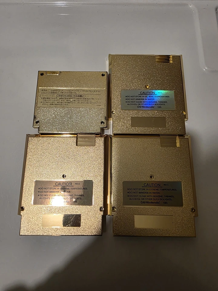 Punch-Out!! Gold Collection (3 Game Set + Original Gold Famicom Cartridge Shell) - Image 2 of 4