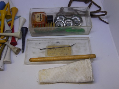 vintage lot Golf accessories 22 wooden tees include shoes maintainance kit#53 - Picture 5 of 11