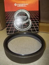 NEW National Federal Mogul 6872-S Oil Seal  6872S *FREE SHIPPING*