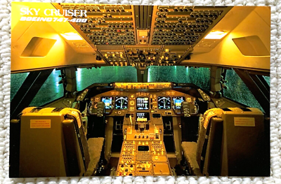 JAPAN Airlines Boeing 747-400 Cockpit SKY CRUISER Postcard airline