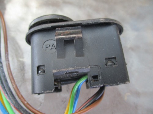 GENUINE VS ELECTRIC MIRROR SWITCH ASM #92052485 - Picture 7 of 12