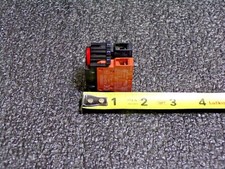 OMRON STI Contact Block, 16mm, 1NC/1NO Contact Form, 0.5A @ 120VAC/DC (JT)