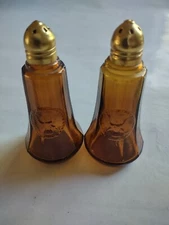 Vintage Amber Glass Embossed Eagle Salt Pepper Shakers 3" Taiwan