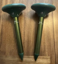 Ecoexpel Animal Repellent Outdoor Solar Powered Vibrating Deterrent - 2 Pack NEW