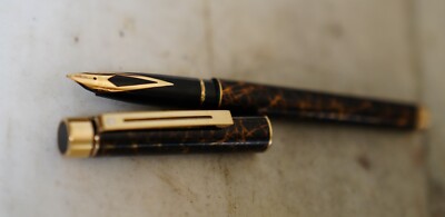 Stylo Plume Sheaffer Laqué - Plume En Or 18 Carats, Occasion, Modèle Prestige