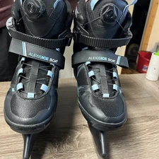 K2 Alexis Ice Boa size 8 Women’s Skates. Black+light Blue. 3m Thinsulate 200G