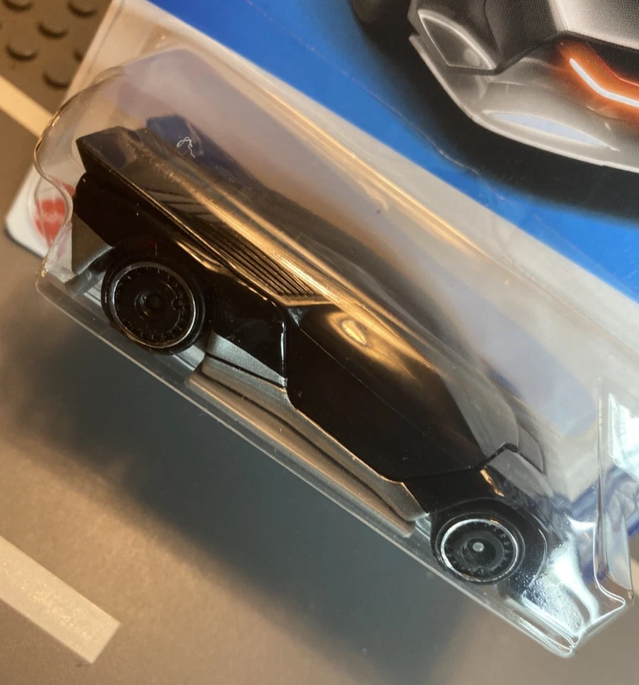 Hot Wheels Premiere KNIGHT RIDER K.I.T.T. Lote de 4 variaciones conceptuales Foto 4 de 4