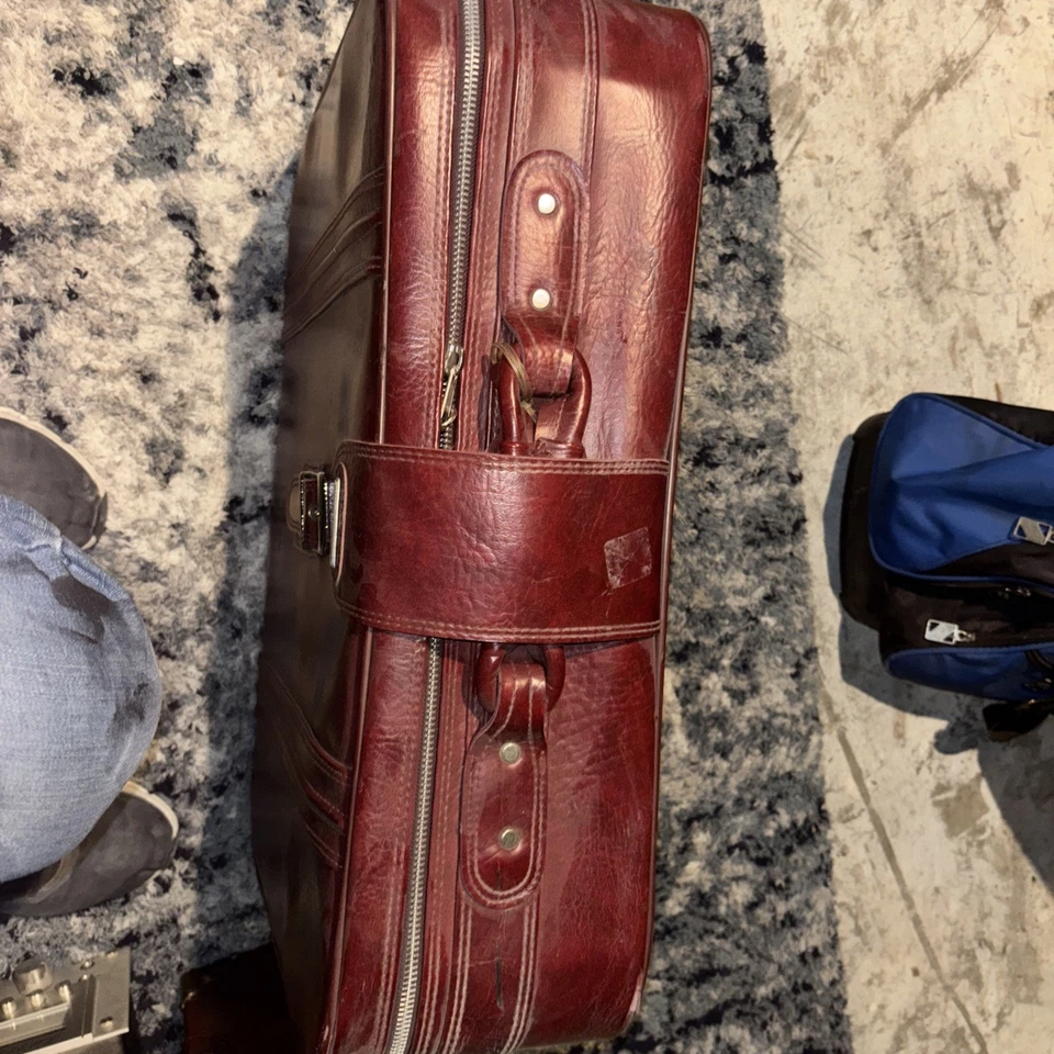 Vintage Classic World Traveler Red Burgundy Carry On Suitcase Luggage - Image 2 of 4