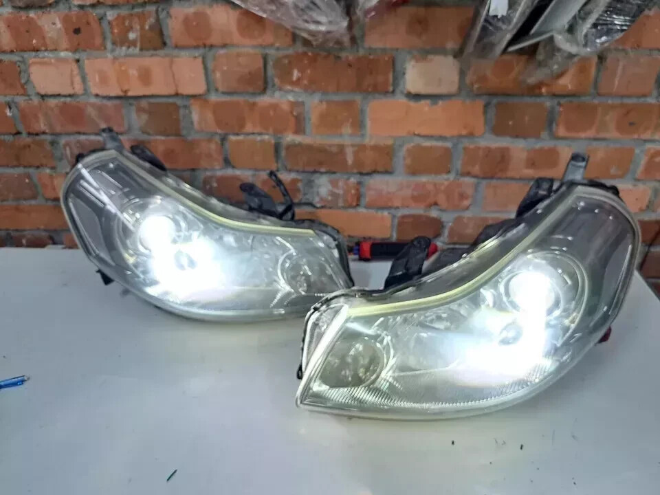 JDM Suzuki SX4 YA11S XENON HID PROJECTOR Head Lights Lamps 1 Pairs