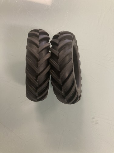 1/16 Rubber Tractor Tire 11/16 X 2 5/8 Set Of 2 - Picture 2 of 2