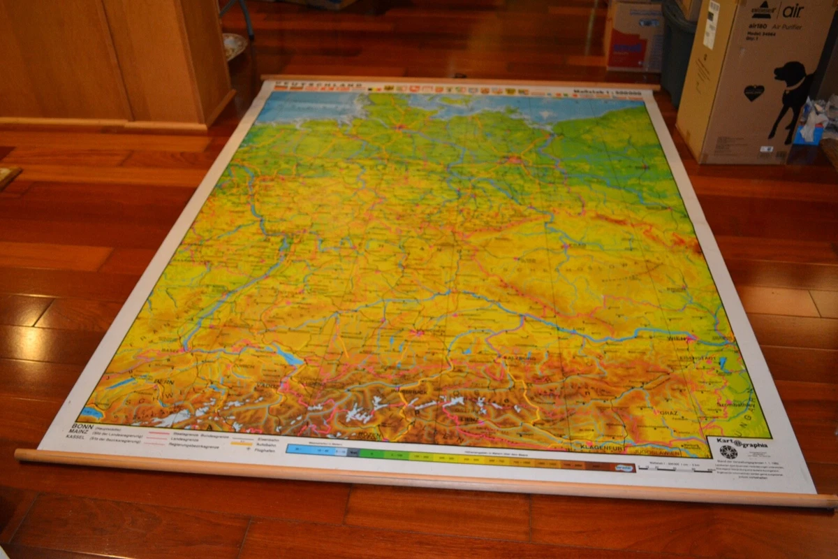 Vintage Original Antique World Maps & Atlases 1980-1989 Date Range