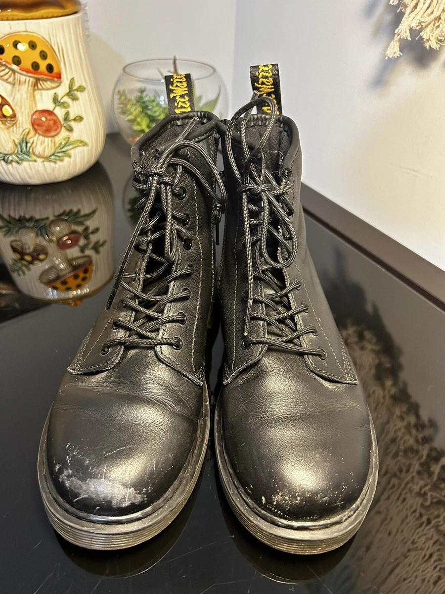 Dr martens top size 4 junior