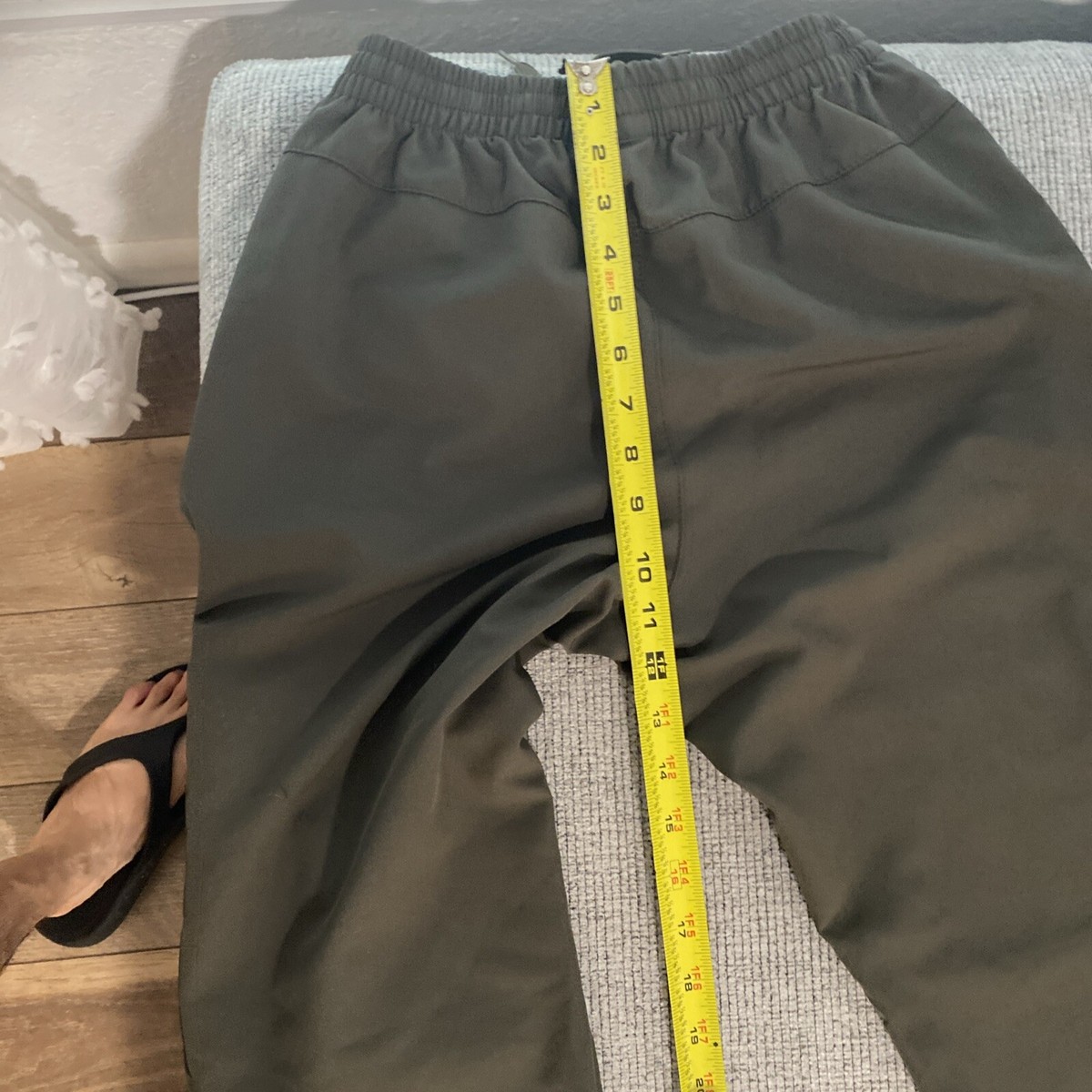 グルん New Balance Men's Small Track Pants Olive Green RN#130893